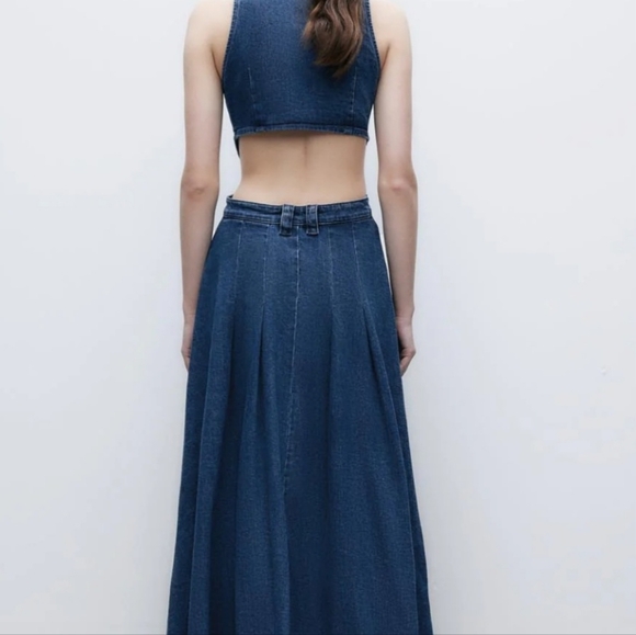 Cut Out Stretchy Sleeveless Maxi Denim Dresses - Picture 4 of 6